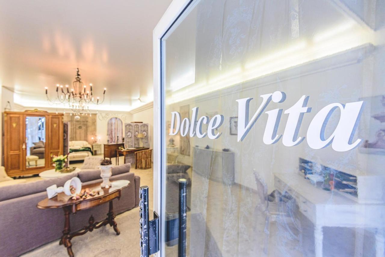 La Dolce Vita A إيبيرني المظهر الخارجي الصورة